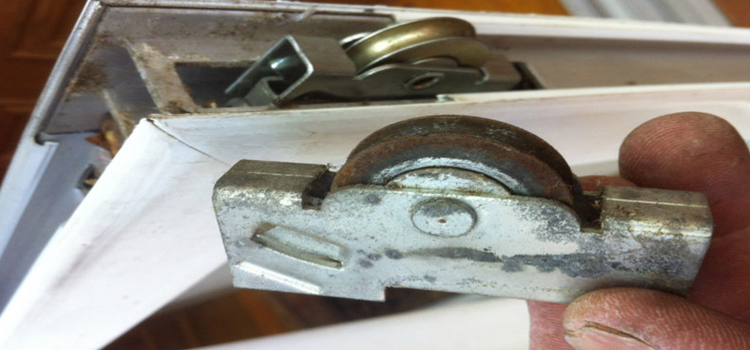 screen door roller repair in Innisfil
